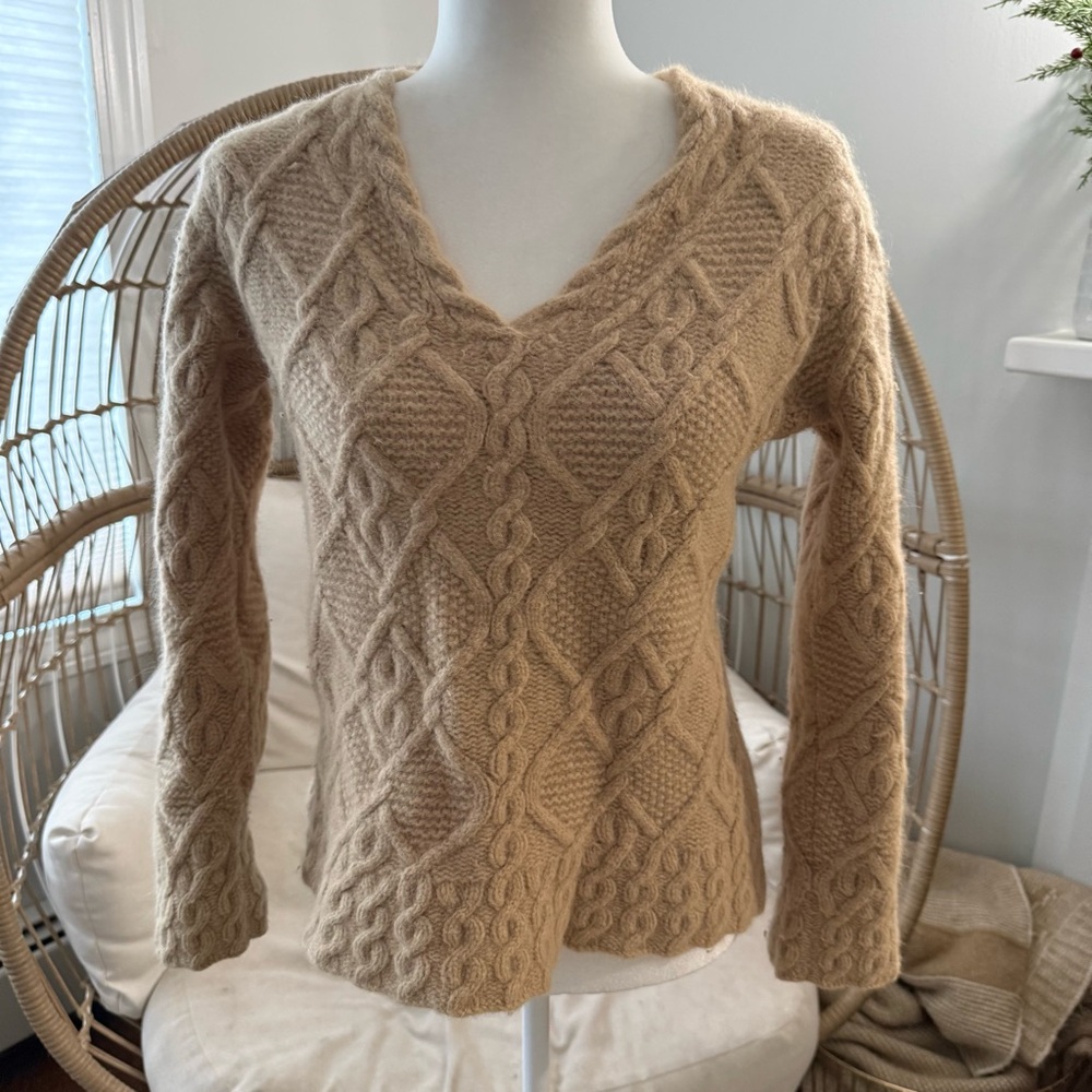 Willi Smith Hand Knit Wool Angora Cable Knit‎ Sweater V Neck Medium Quiet Luxury